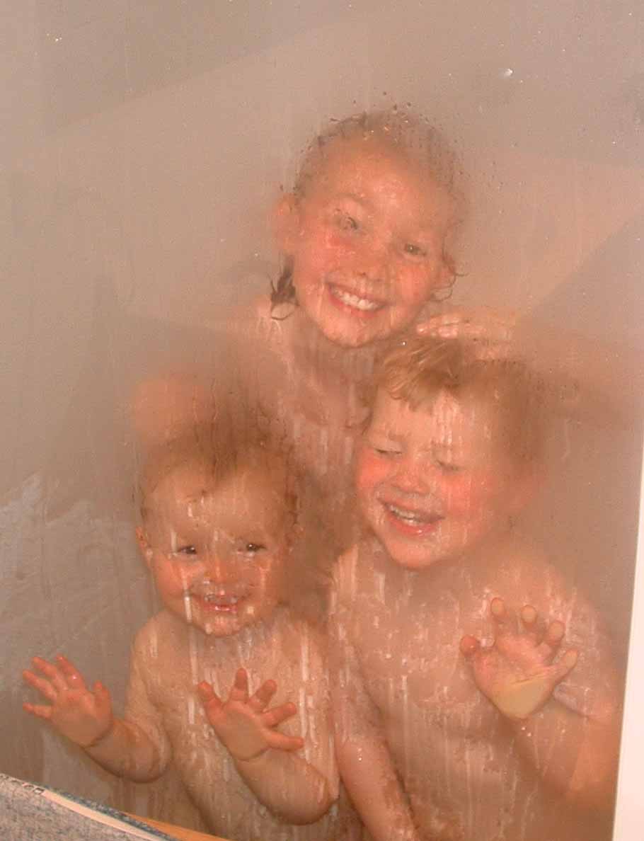 [shower+kids.JPG]