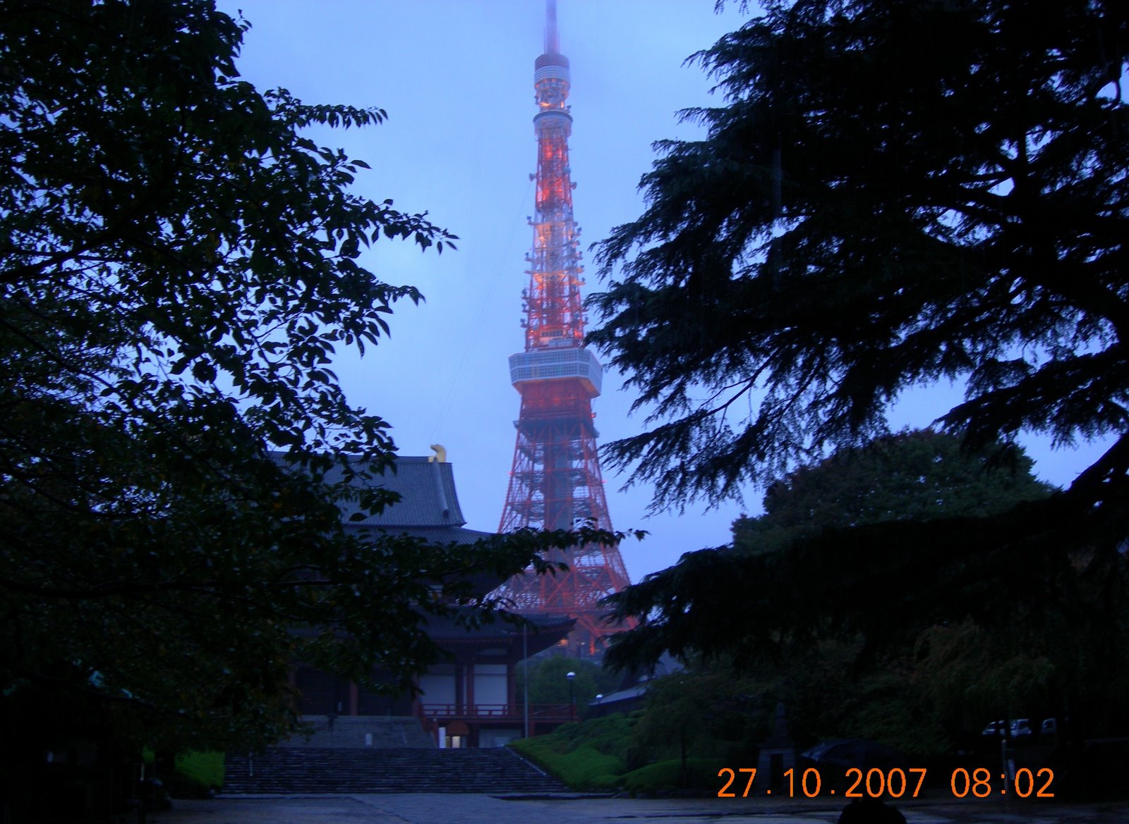 [tour+Eiffel.jpg]