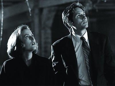 [Scully-Mulder.jpg]