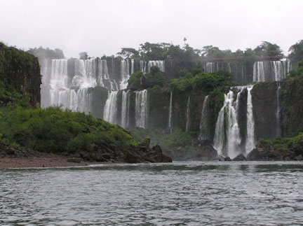 [Iguacu-Falls07.jpg]