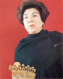 Lucilia do Carmo (1919-1998) fadista e madre di Carlos