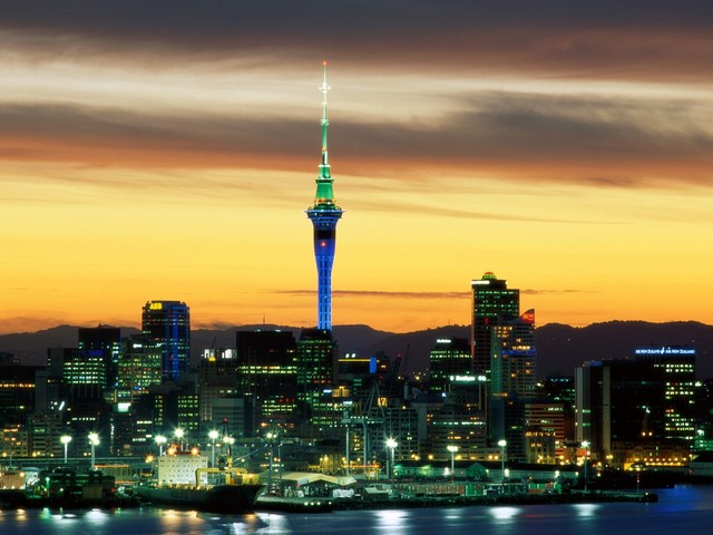 [Evening_Glow_Auckland_New_Zealand_sized.jpg]