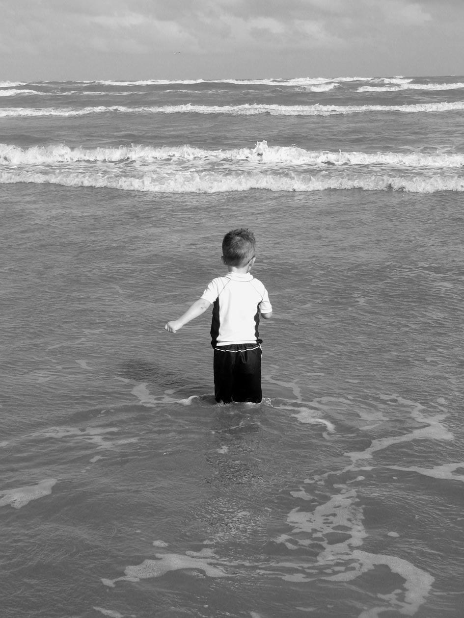 [little+boy+big+beach.jpg]