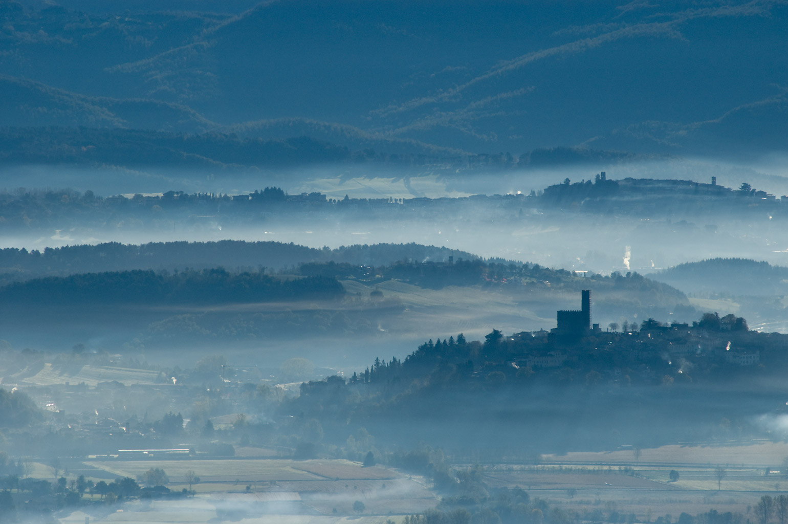 [balda_tuscany_hills_mist.jpg]