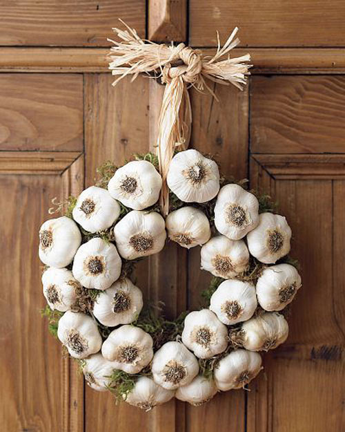 [garlic-wreath-1.jpg]