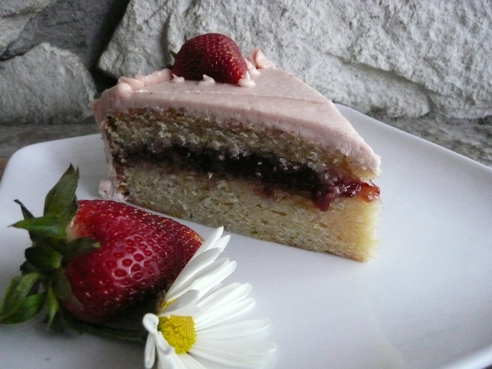 [Strawberry+Cake+2.JPG]