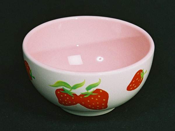[strawberriesbowl.jpg]