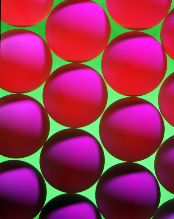 [hexagonal-close-packing-magenta-spheres-green-backdrop-1-AJHD.jpg]
