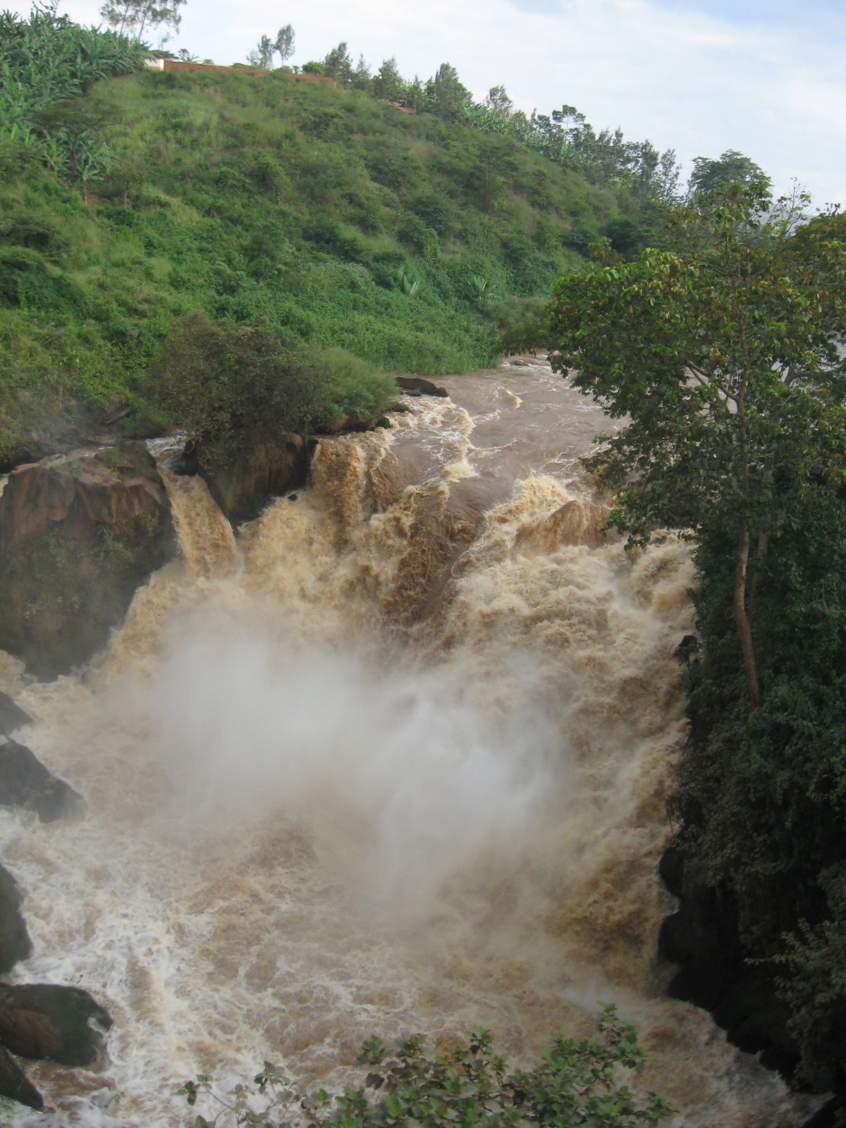 [Sh~Rusumo+Falls+~+Rwanda:Tanzania+border+.jpg]