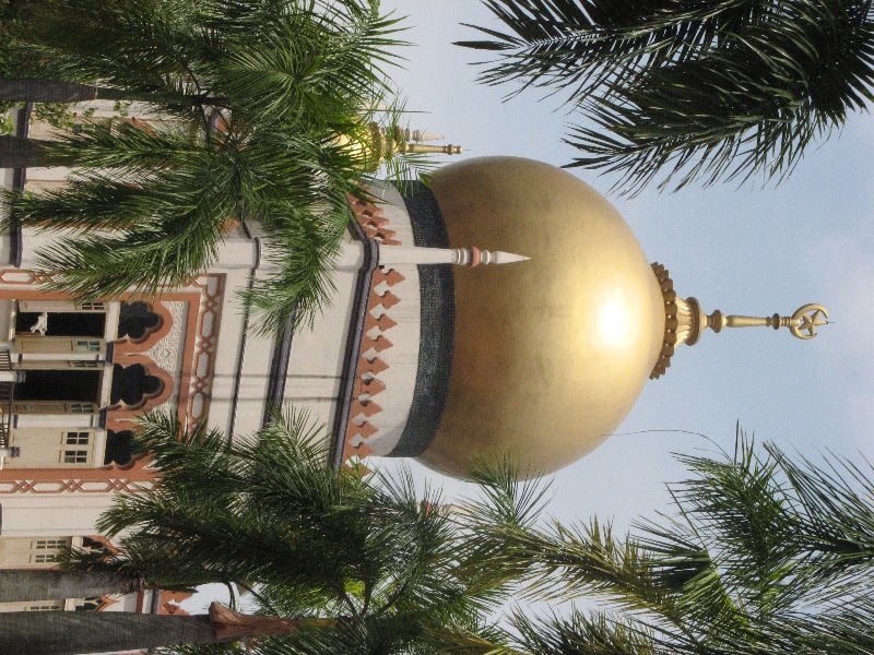 [singapore_mosque.jpg]