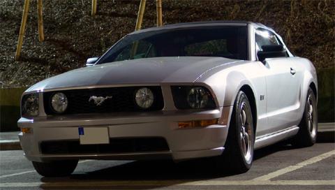 [Ford+Mustang+2005+(10).JPG]