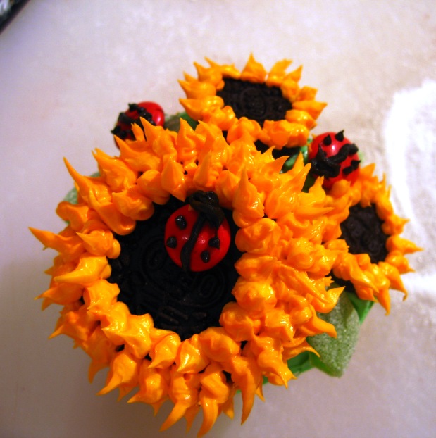 [hello+cupcake+sunflower+done+2.jpg]