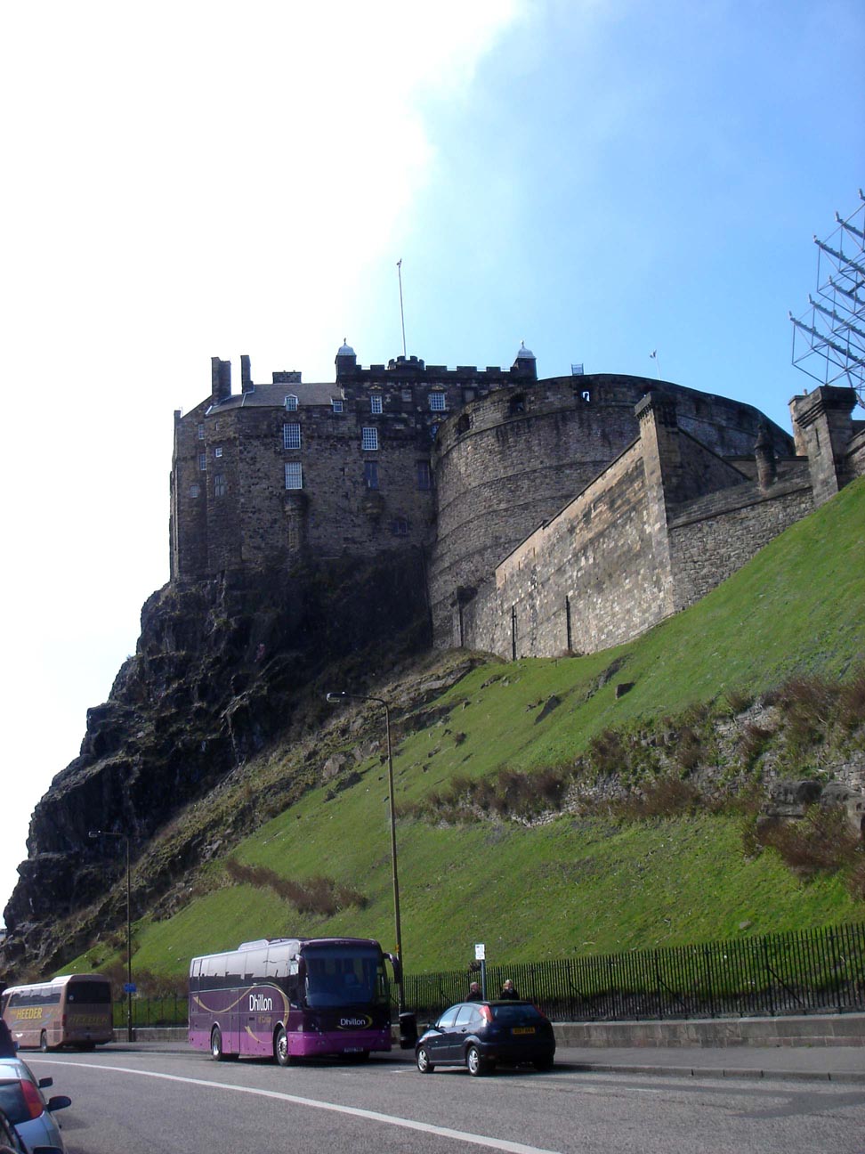 [Edinburgh-Castle-Scotland.jpg]