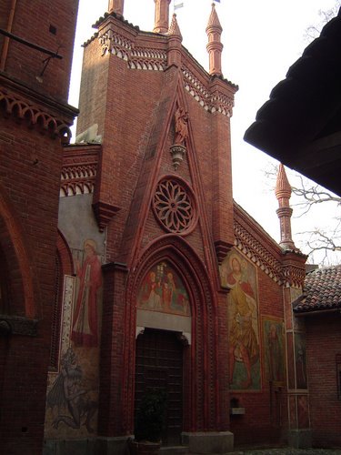 [Church+inside+Valentino+castle.jpg]