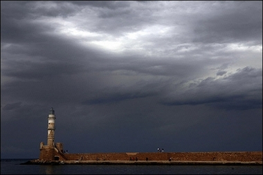 [Lighthouse+and+clouds.jpg]