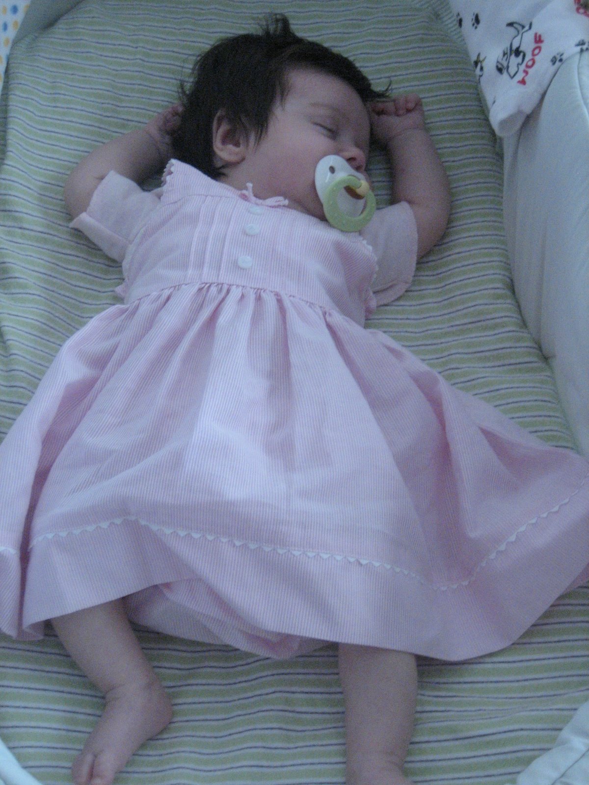 [sleeping+dress+better.JPG]