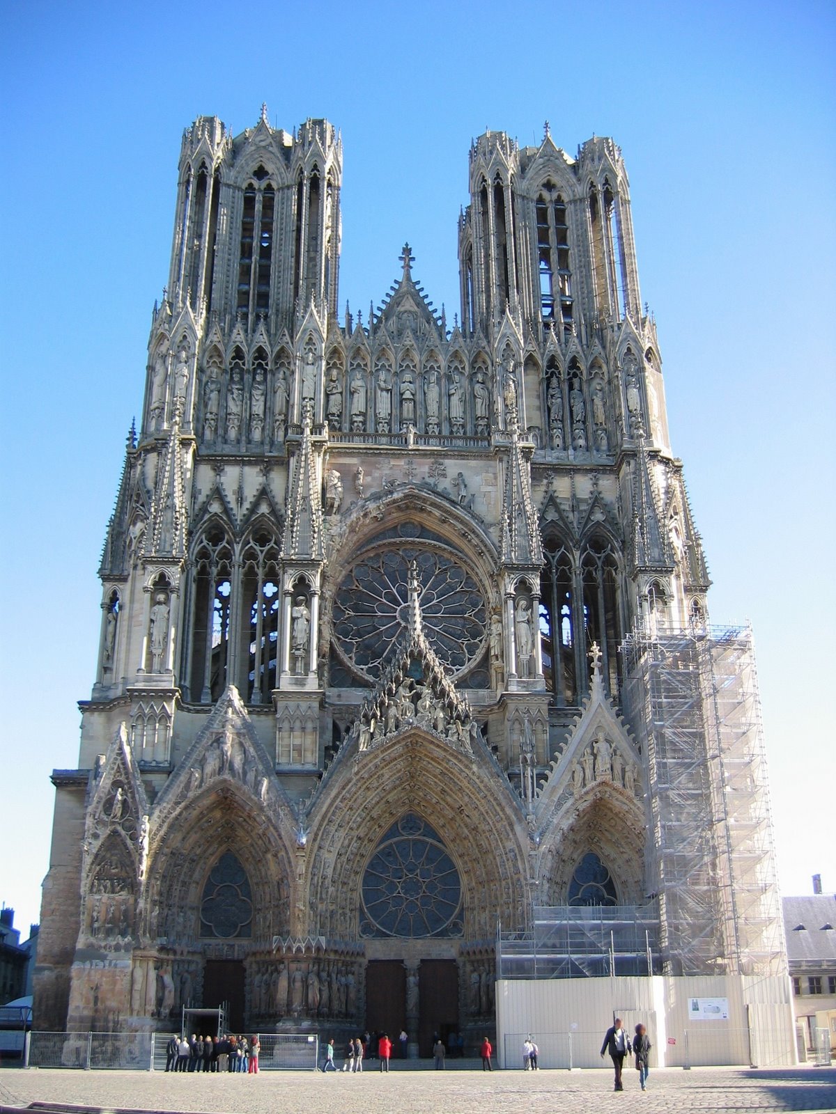 [Cathedral-Notre-Dame.jpg]