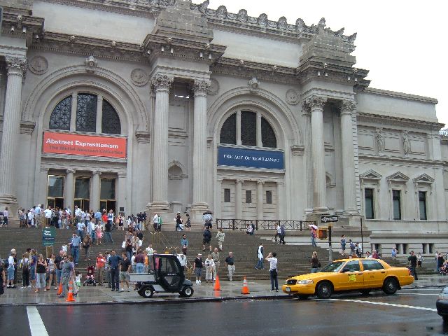 [2007+09+21+Metropolitan+Museum++Front.jpg]