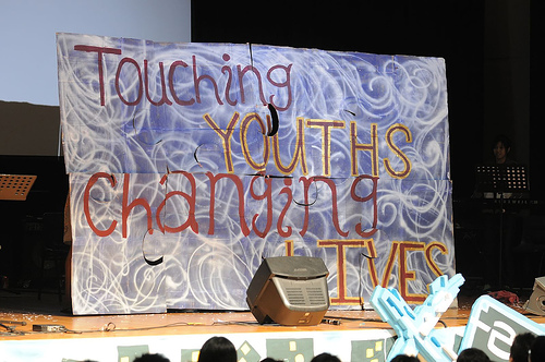 [Touching+Youths+,+Changing+Lives.jpg]