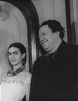 [250px-Frida_Kahlo_Diego_Rivera_1932.jpg]