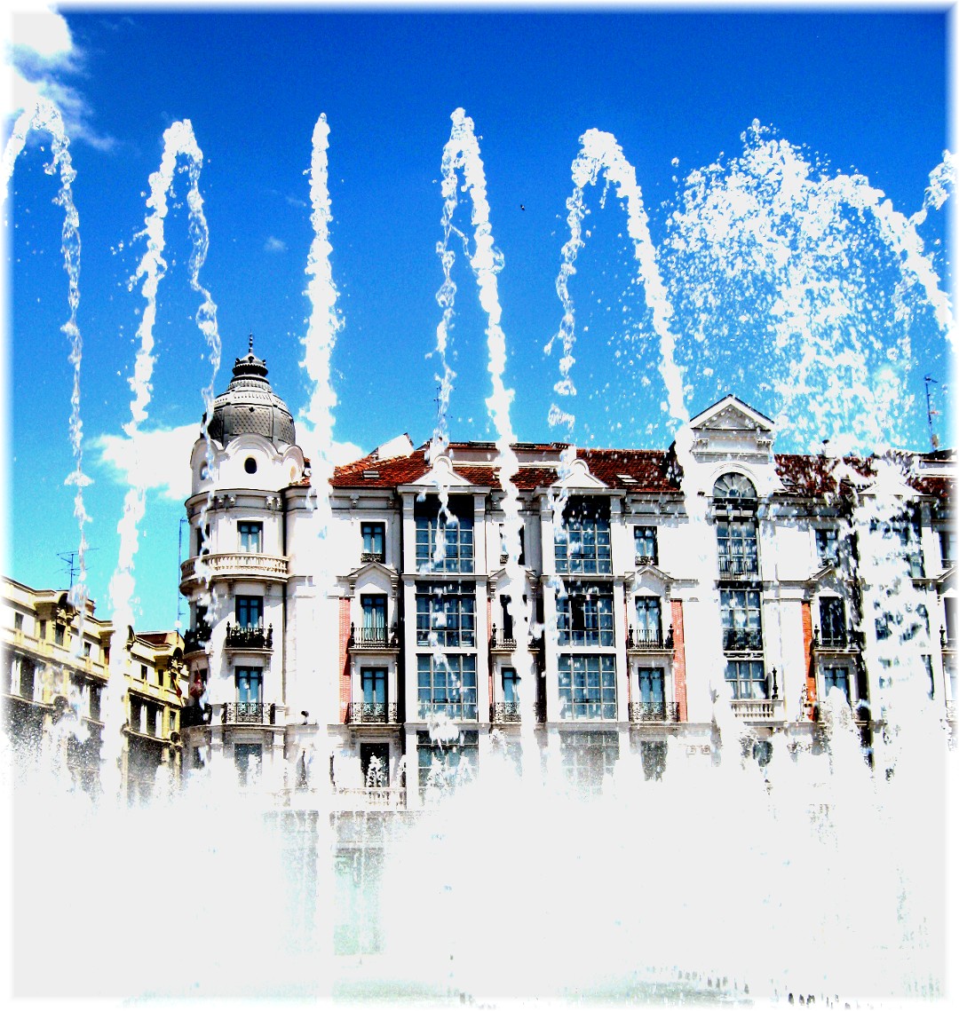 [Valladolid+Fountain.JPG]