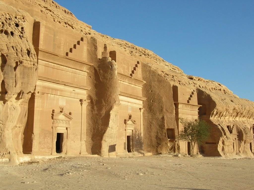 [Madain+Saleh+Saudi+Tombs.jpg]