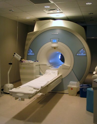 [MRI+tube+2.jpg]