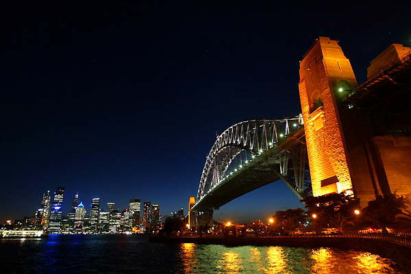 [Sydney_Harbour_Bridge09.jpg]