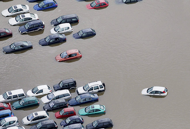 [Flood_in_England_1.jpg]