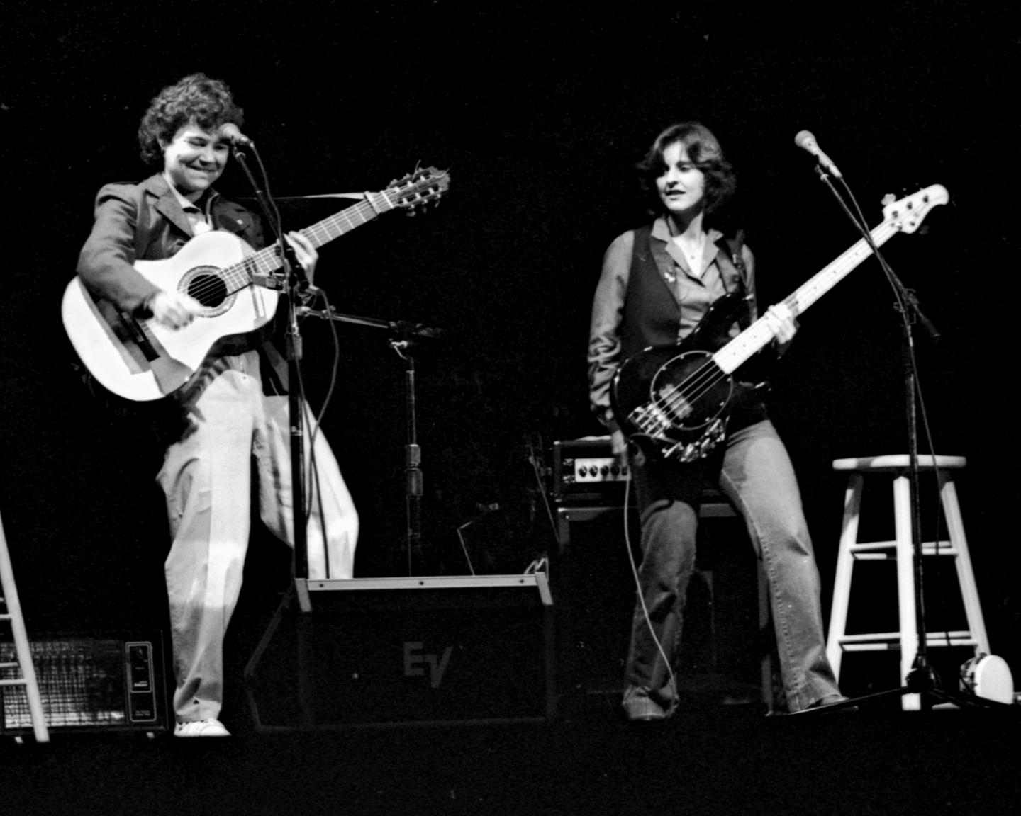 [Meg+Christian+1981+Crystal+Moon+Concert-Diane+Lindsey+01+by+PGar+blog.jpg]