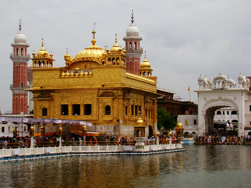 [amritsar-golden-temple.jpg]