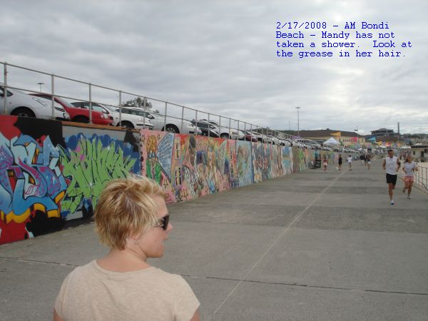 [7+-+Bondi+Beach+-+Art+painting+on+the+wall.jpg]