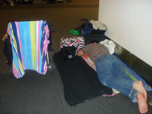 [Nathan+Sleeping+in+Airport.jpg]