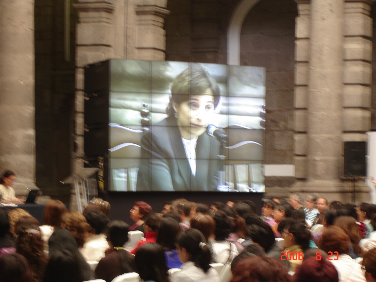 [Aristegui+en+la+Know+How.jpg]