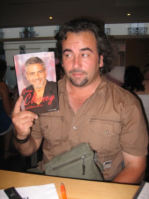 [george+clooney+book+cover+and+me.jpg]
