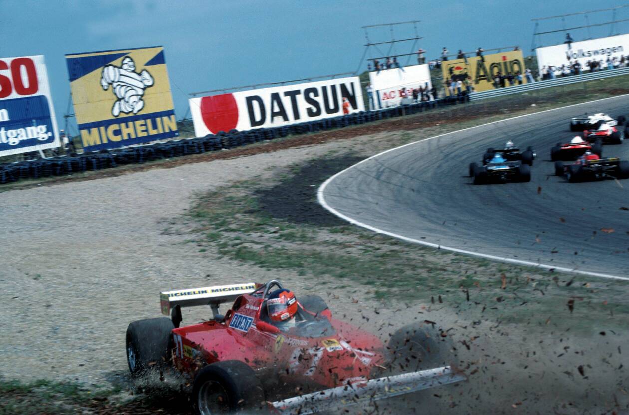 [Various002-1981-08-30-Zandwoort-G-Villenueve-Ferrari-126CK-Spins-Off-first-corner.jpg]