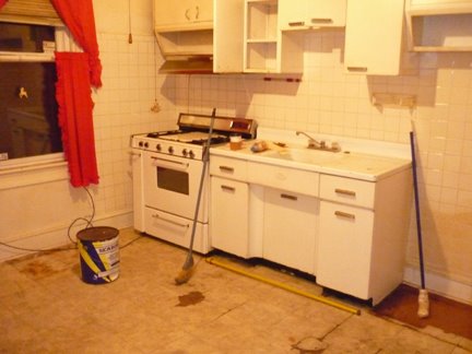 [2619-kitchen2.jpg]