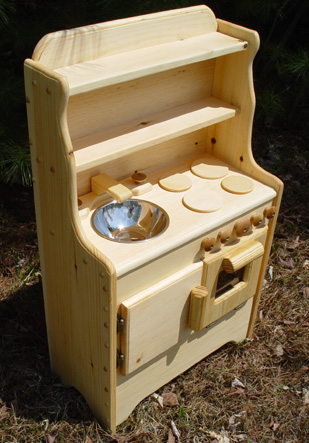 [Liams Wooden_toy_kitchen_outside_sideview.jpg]