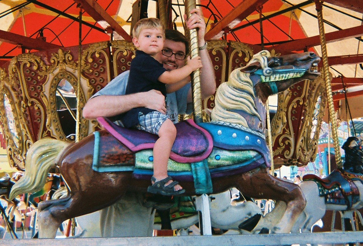 [Carousel+with+Daddy.jpg]
