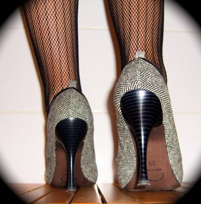 [gray_heels.jpg]
