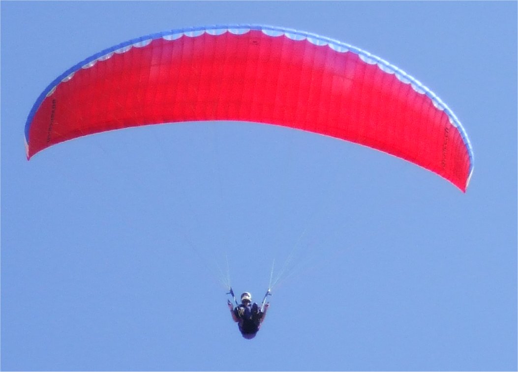 [01-Paraglider.jpg]
