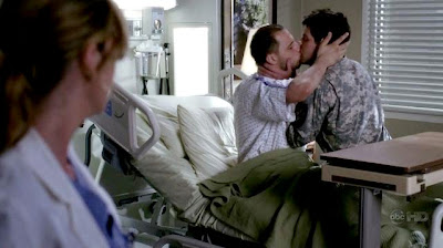 Grey S Anatomy Gay Kiss 28
