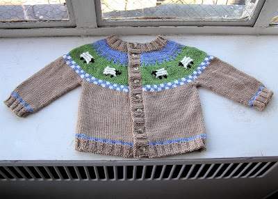 Steggie Kids&apos; Dinosaur Cardigan - Knitty, Spring 2009