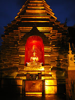 golden Thai temple 