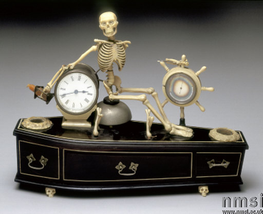 [skeleton+alarm+clock.jpg]