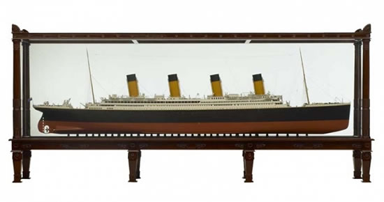 [Titanic+Scale+Model.jpg]