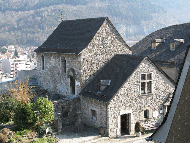 Capela do castelo de Lourdes, Idade Media