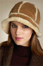 fashion blog picture of Ugg bucket hat